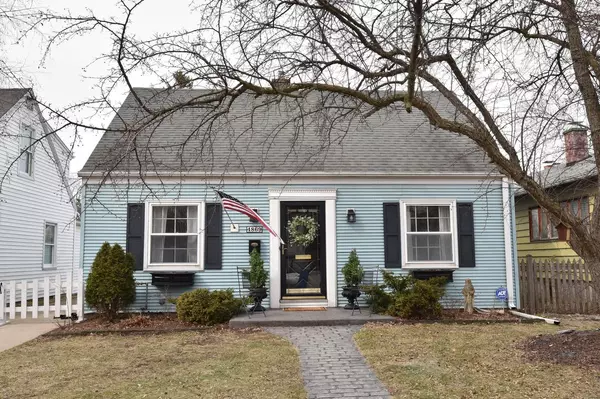 4869 N Idlewild AVENUE, Whitefish Bay, WI 53217