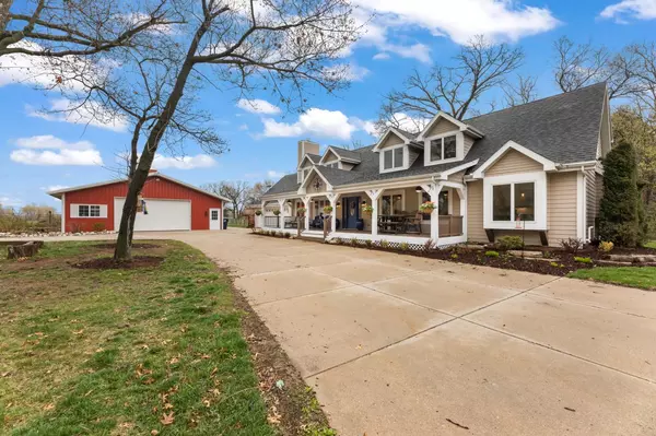 Dousman, WI 53118,S30W37220 School Section Lake ROAD