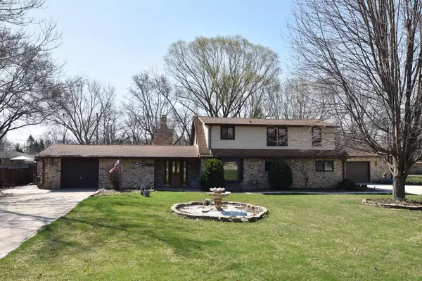 Muskego, WI 53150,S74W14941 Woods ROAD