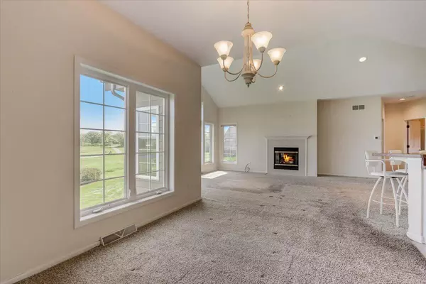 North Prairie, WI 53153,222 Eagles Cove CIRCLE