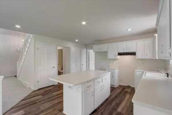 Muskego, WI 53150,S79W16459 Woods ROAD