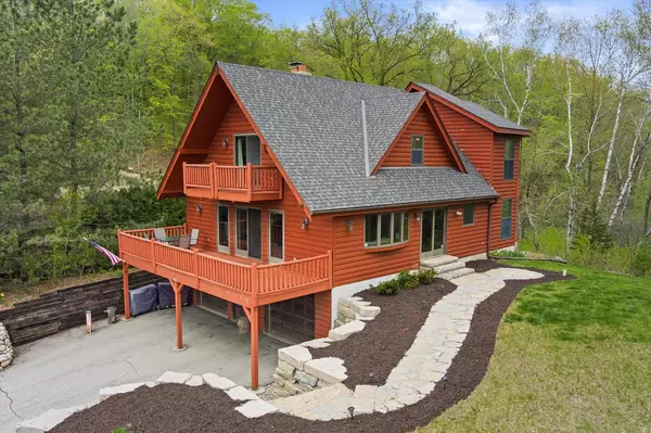 4869 Riverview DRIVE, Hubertus, WI 53033