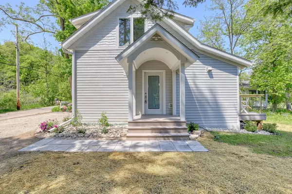 Hubertus, WI 53033,1566 E Friess Lake DRIVE