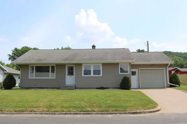 Coon Valley, WI 54623,310 HIAWATHA STREET