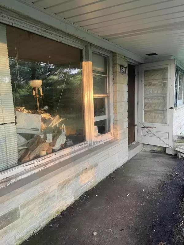 River Hills, WI 53217,8728 N Spruce ROAD