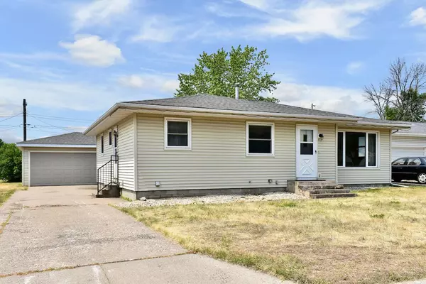 855 49th AVENUE, Goodview, MN 55987