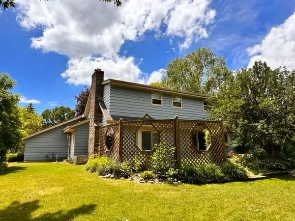 Waukesha, WI 53186,N26W22514 Oakwood LANE