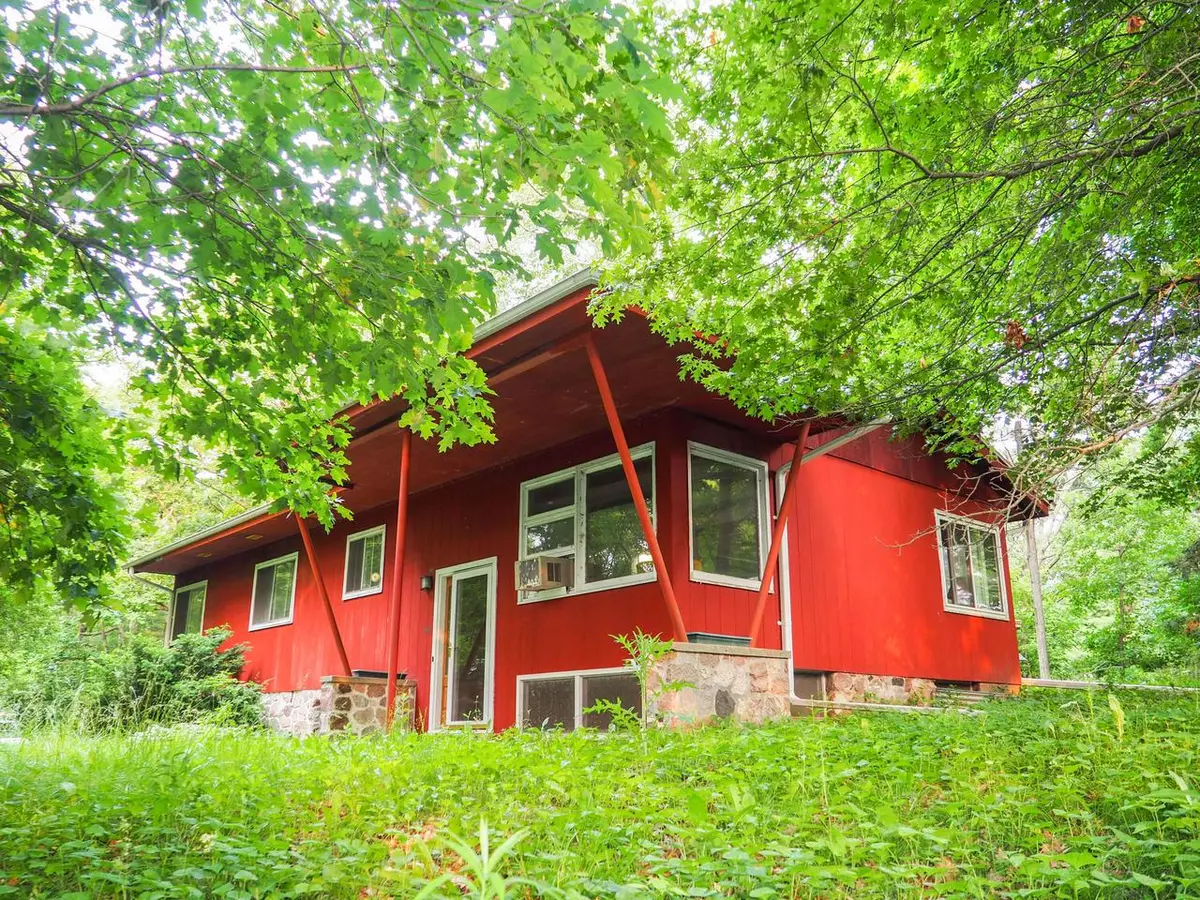 North Prairie, WI 53153,203 Prairie View DRIVE