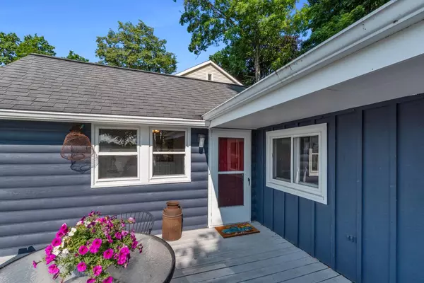 Random Lake, WI 53075,55 Stark ROAD