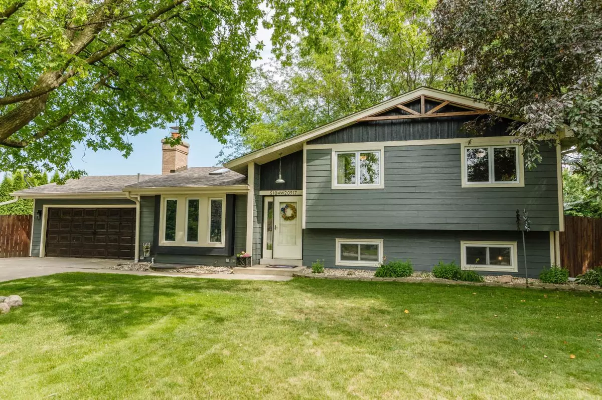 Muskego, WI 53150,S104W20917 Cindy DRIVE