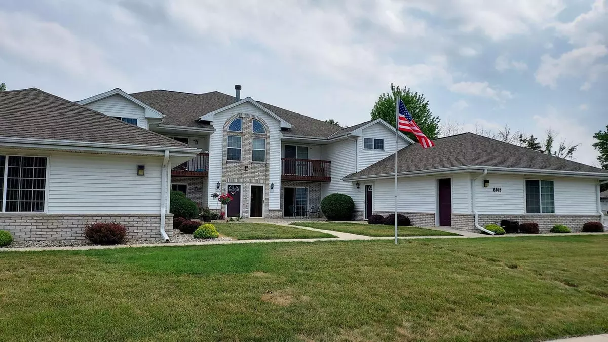 Cudahy, WI 53110,6145 S Creekside DRIVE #2