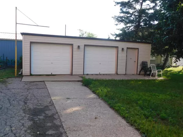 Clintonville, WI 54929,20 9th STREET