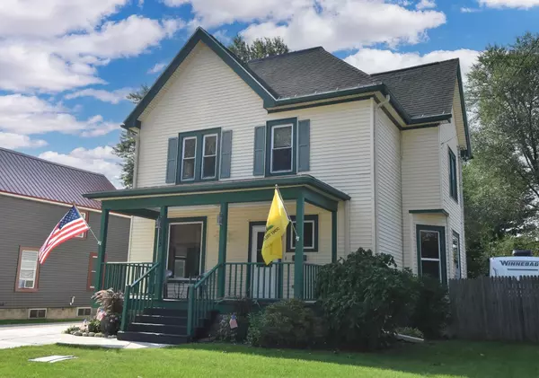 903 E Lake STREET, Horicon, WI 53032