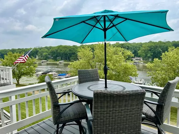 2125 Landings LANE, Delavan, WI 53115