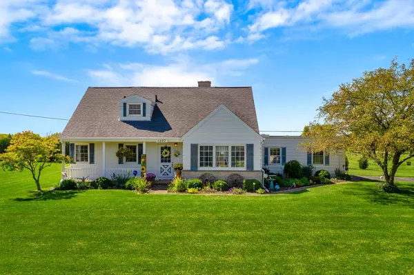 1207 E Lake STREET, Horicon, WI 53032