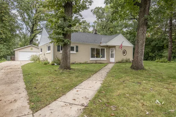 New Berlin, WI 53151,12916 W Honey LANE