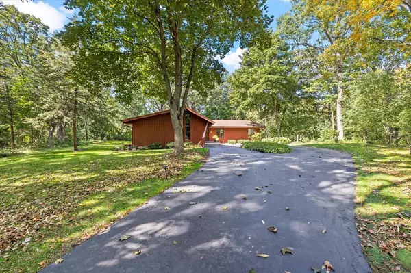 Summit, WI 53066,35064 Old Woods ROAD