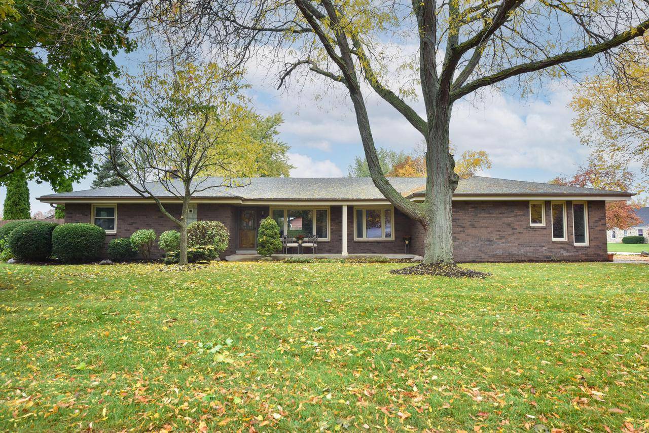 N106W16546 Old Farm ROAD, Germantown, WI 53022