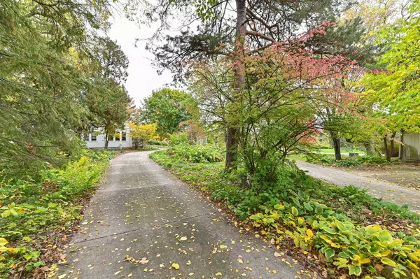 Muskego, WI 53150,W194S6968 Hillendale DRIVE