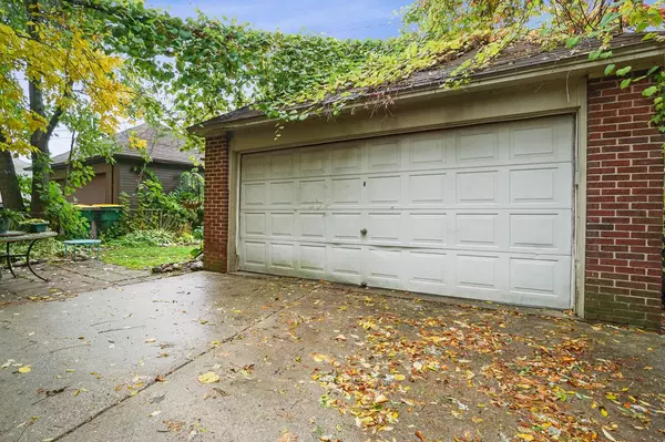 Shorewood, WI 53211,4212 N Farwell AVENUE #4214