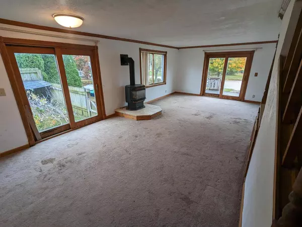 Glenbeulah, WI 53023,124 E Main STREET