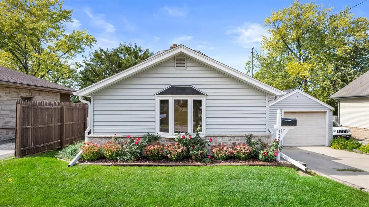 Waukesha, WI 53188,128 N Hine AVENUE