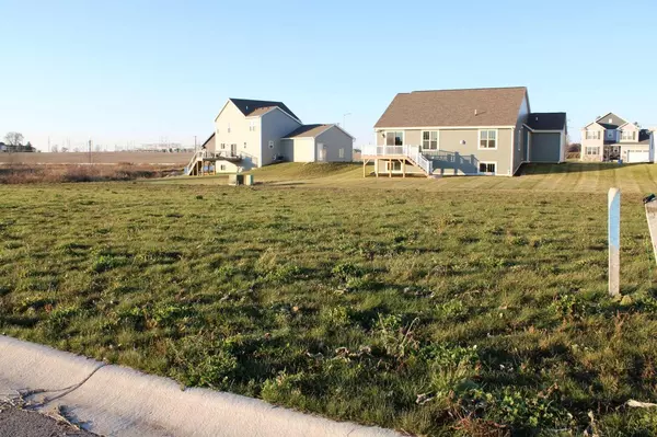 655 LAMBERT COURT #657 Lt2, Slinger, WI 53086