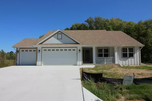 Twin Lakes, WI 53181,726 Fairway DRIVE