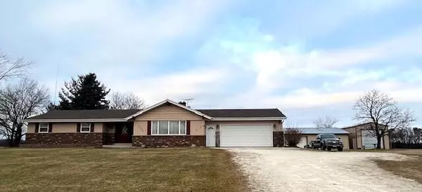 3488 State Highway 175, Slinger, WI 53086