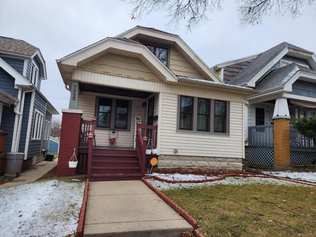 728 S 38th STREET, Milwaukee, WI 53215