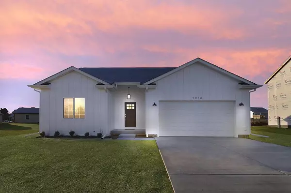 1218 Evergreen DRIVE, Delavan, WI 53115