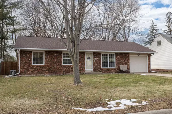 309 15th Ave N, Onalaska, WI 54650