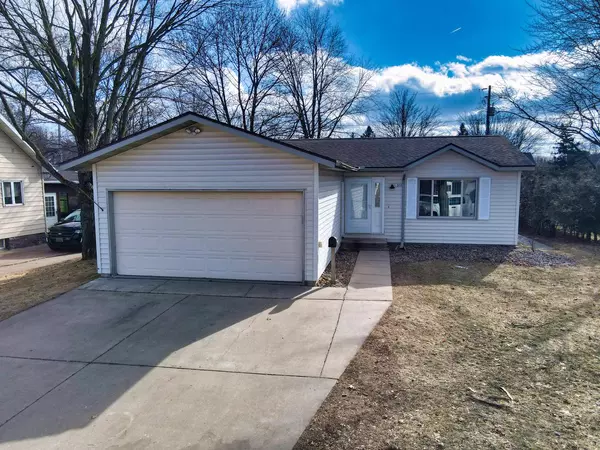 311 Edgar AVENUE, Rothschild, WI 54474