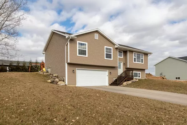 Cambria, WI 53923,103 Dexter DRIVE