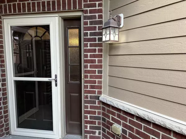 Muskego, WI 53150,W162S7023 Olive CIRCLE