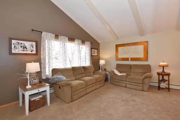 Waukesha, WI 53188,408 Rawlins DRIVE