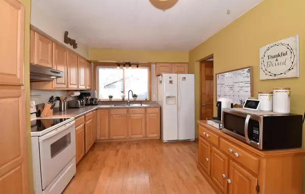 Waukesha, WI 53188,408 Rawlins DRIVE