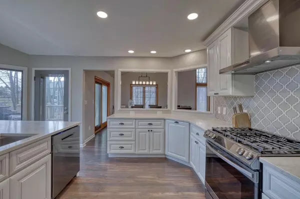 Muskego, WI 53150,S79W19225 River Oaks COURT