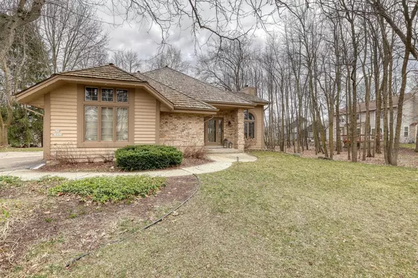 Muskego, WI 53150,S79W19225 River Oaks COURT
