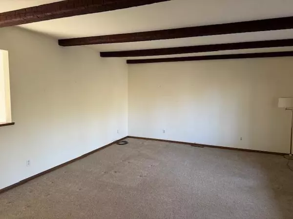 Twin Lakes, WI 53181,12065 333rd AVENUE