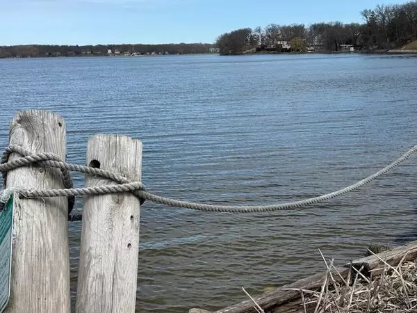 Kansasville, WI 53139,2415 Marshall SQUARE