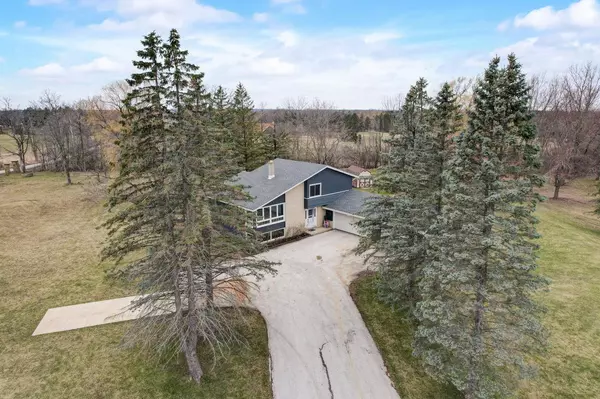 W127N12223 Knollwood DRIVE, Germantown, WI 53022