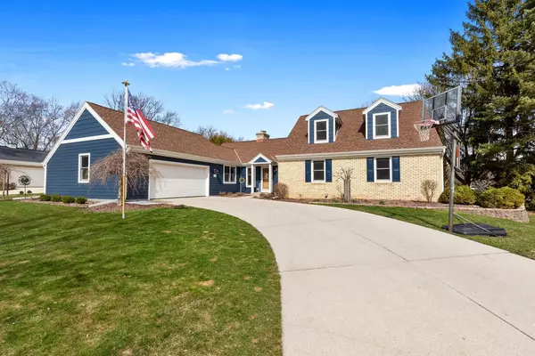 N99W7244 Kingston COURT, Cedarburg, WI 53012