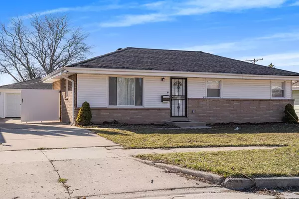 Milwaukee, WI 53223,6547 N 83rd STREET