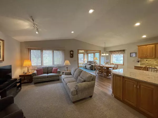 La Crescent, MN 55947,409 August Hills DRIVE