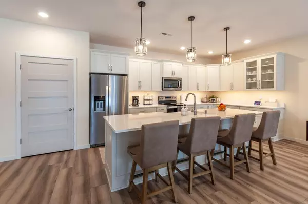 La Crescent, MN 55947,821 Bridle LANE