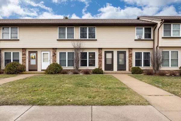 916 12th AVENUE S, Onalaska, WI 54650