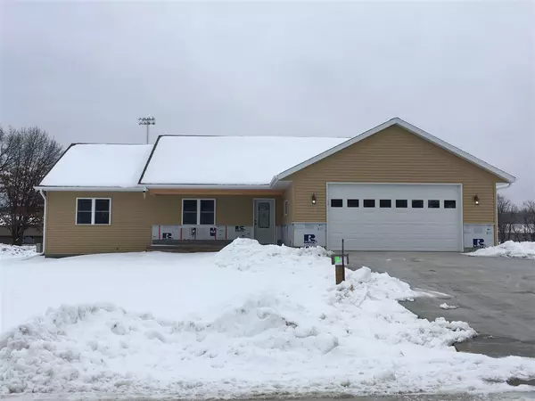 200 Thomas Pl, Arena, WI 53503