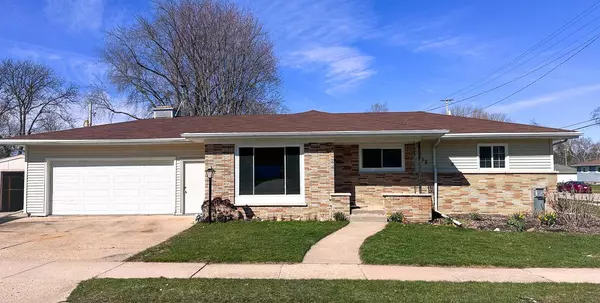 812 Fairfield DRIVE, Beaver Dam, WI 53916