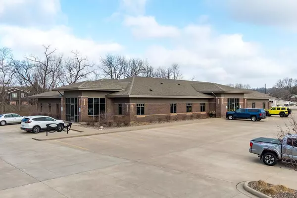 814 Main STREET S #B & D, Holmen, WI 54636